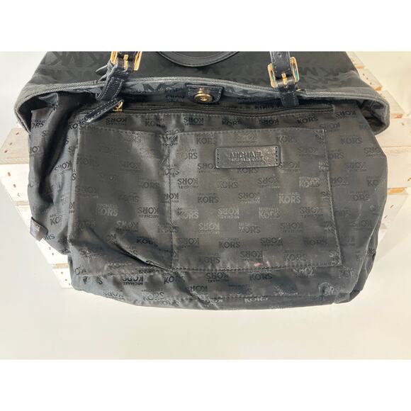 MICHAEL KORS, LARGE BLACK SIGNATURE PRINT CANVAS SHOULDER BAG - Picture 9 of 16